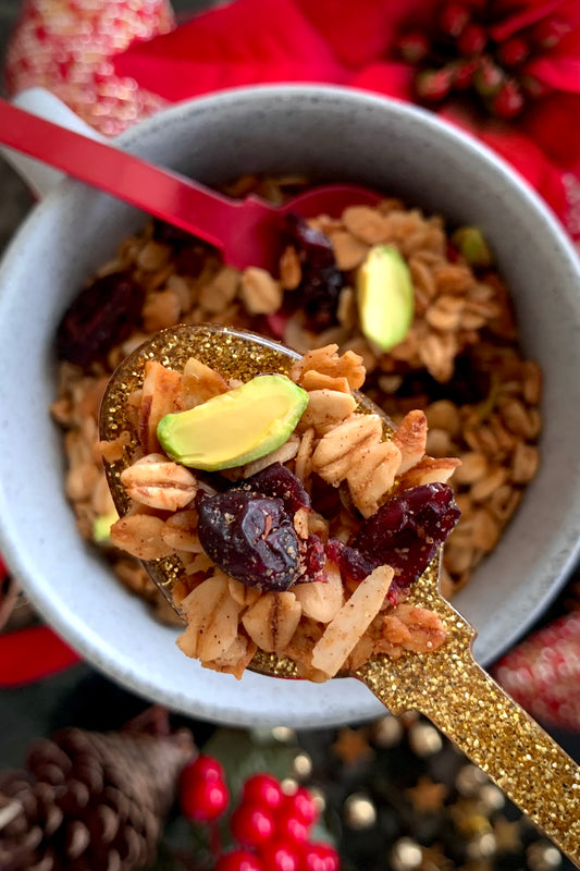 HOLIDAY GRANOLA